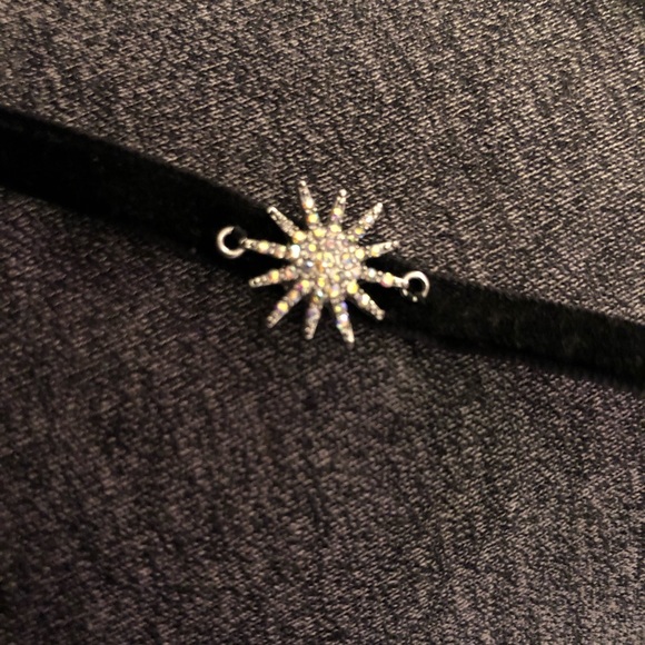 Choker necklace - Picture 2 of 3